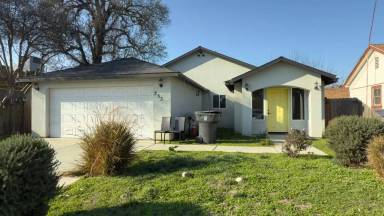Main picture of 261 N M St