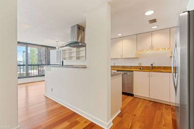 Main picture of Royal Crest Condominiums