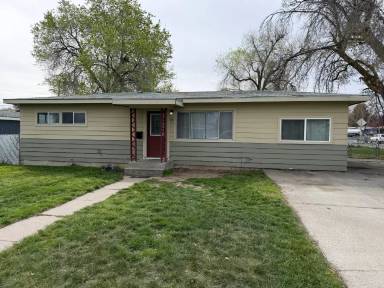 Main picture of 1110 E 11th N