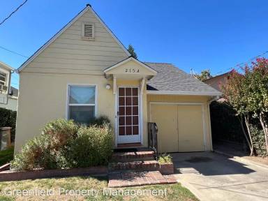 Main picture of 215 W Lodi Ave