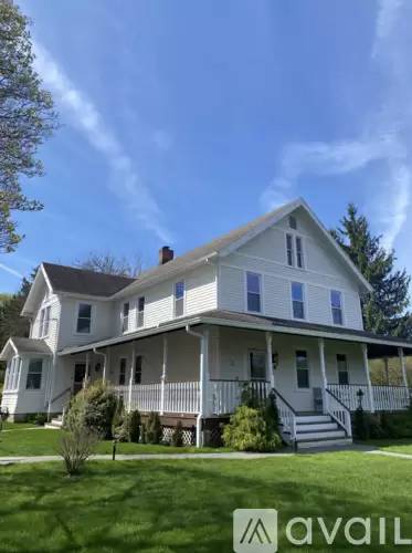 Main picture of 4 Hales Rd