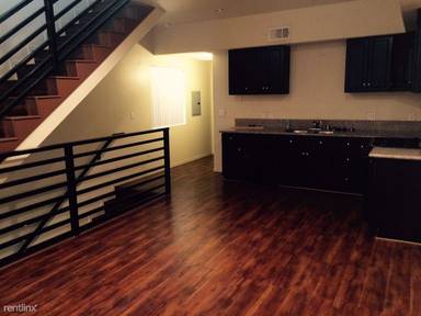 Main picture of 1536 W 11th Pl