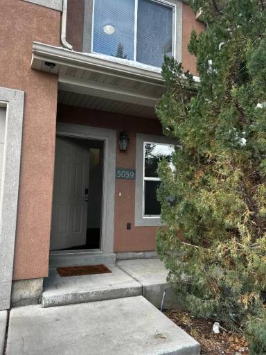 Main picture of 5059 W Red Shale