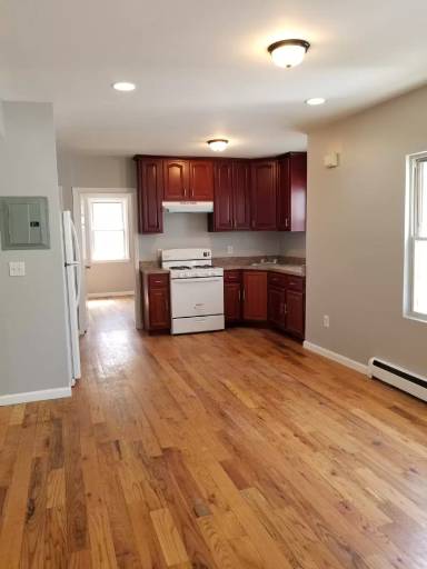 Main picture of 314 Beach 45th St