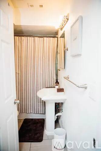 Main picture of 4044 W Belle Pl