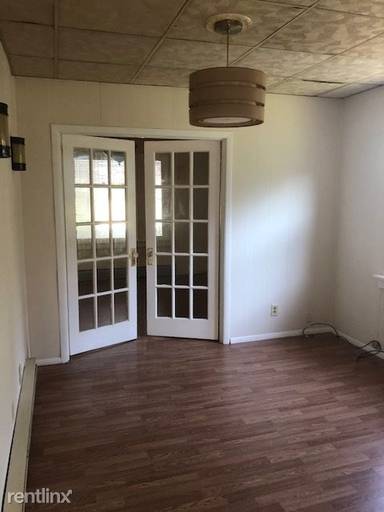 Main picture of 1099 Bear Creek Blvd