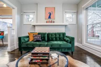 Main picture of 2420 Beals St