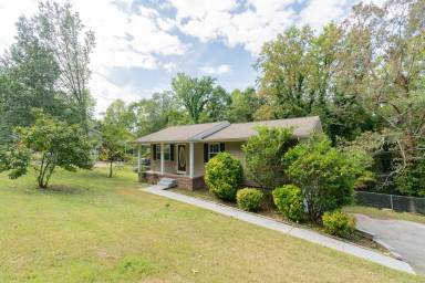 Main picture of 37 Anderson Rd