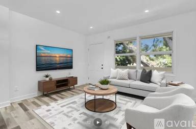 Main picture of 803 SW 15th Ave