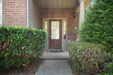 Main picture of 3371 Pennington Dr