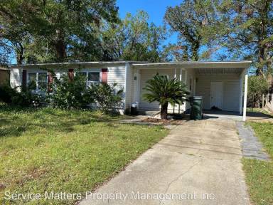 Main picture of 393 Clairmont Dr
