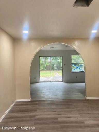Main picture of 5414 Madden Ln