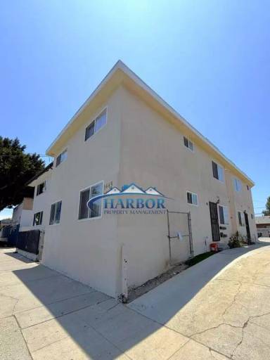 Main picture of 1447 N Wilmington Blvd