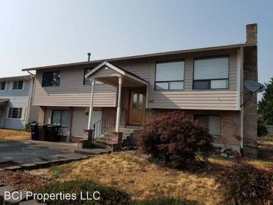 Main picture of 1517 S 61st St