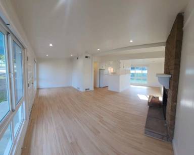 Main picture of 1891 Nancy Ave