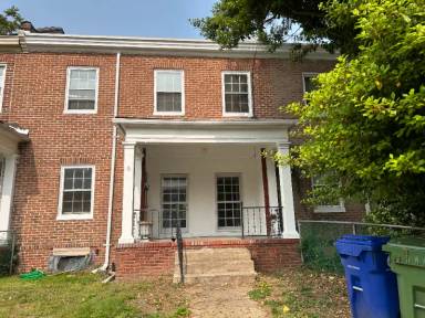 Main picture of 404 Rosecroft Ter