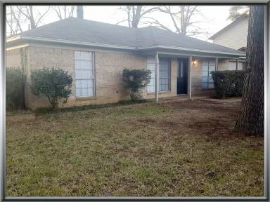 Main picture of 404 Lakeview St