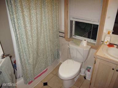 Main picture of 12 Conwell Ave