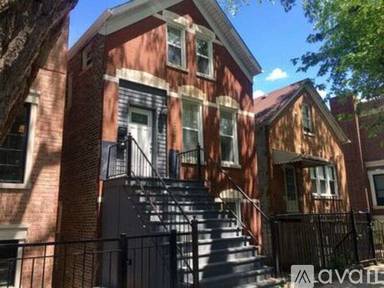 Main picture of 2016 W McLean Ave