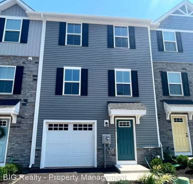 Main picture of 104 Van Fleet Cir