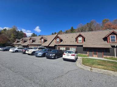 Main picture of Forrest Edge Townhomes
