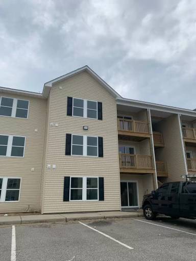 Main picture of 816 Caroline Ct