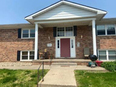 Main picture of 1211 W Chestnut St