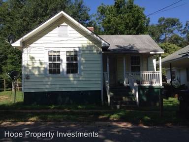 Main picture of 122 Grady Smith St