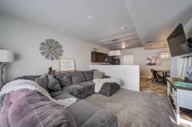 Main picture of 7423 Sand Lake Hts