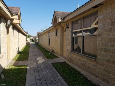 Main picture of 3802 S Radisson Ave