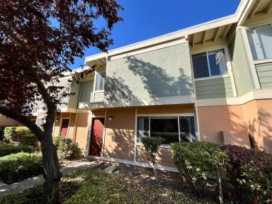 Main picture of 1571 Drake Dr