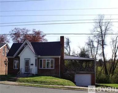 Main picture of 164 Elm St