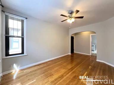 Main picture of 719-27 W Barry Ave