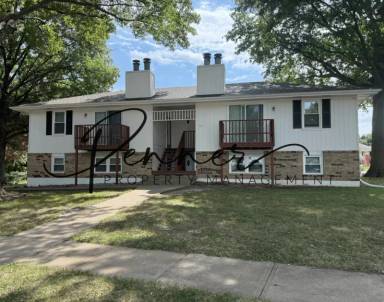 Main picture of 711 NE Barnes Dr