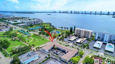 Main picture of 510 Lake Shore Dr