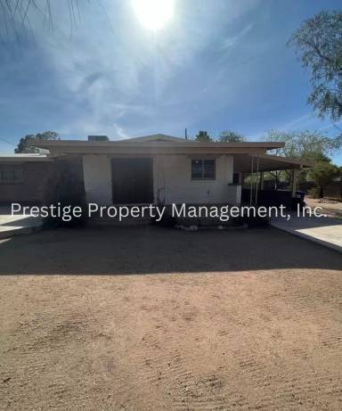 Main picture of 351 E Smoot Pl