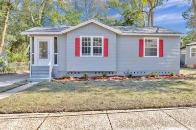 Main picture of 8025 Paul Jones Dr