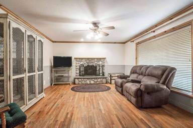 Main picture of 120 N 200 E