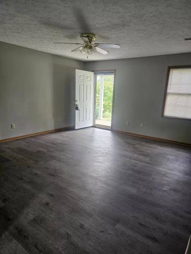 Main picture of 1830 Scherm Rd