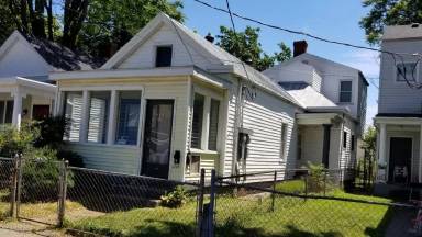 Main picture of 949 S Shelby St