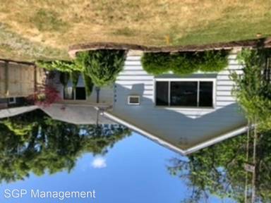 Main picture of 8418 Lewis Ave