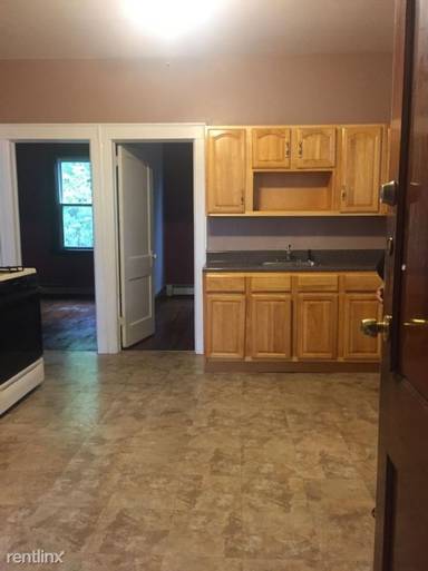 Main picture of 470 Howe Ave