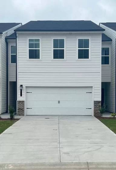 Main picture of 50 Lumpkin Ln