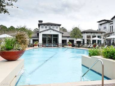 Main picture of The Pointe at Cypress Woods