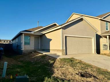 Main picture of 4443 Glades Way