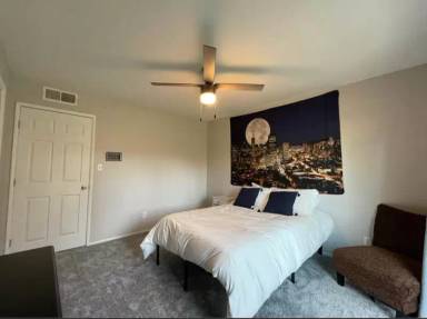 Main picture of 3272 W Browning Ave