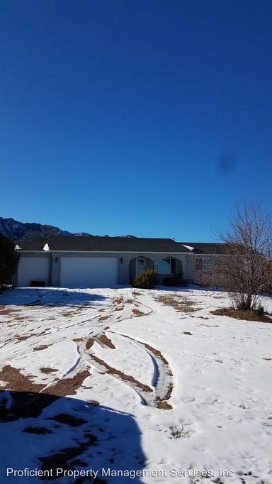 Main picture of 209 Evelyn Dr