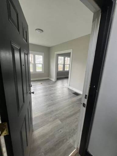 Main picture of 3204 W Kentucky St