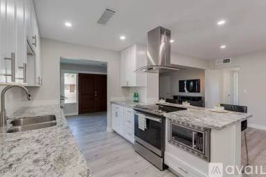 Main picture of 7427 E Windsor Ave