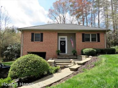 Main picture of 132 Ferncliff Dr